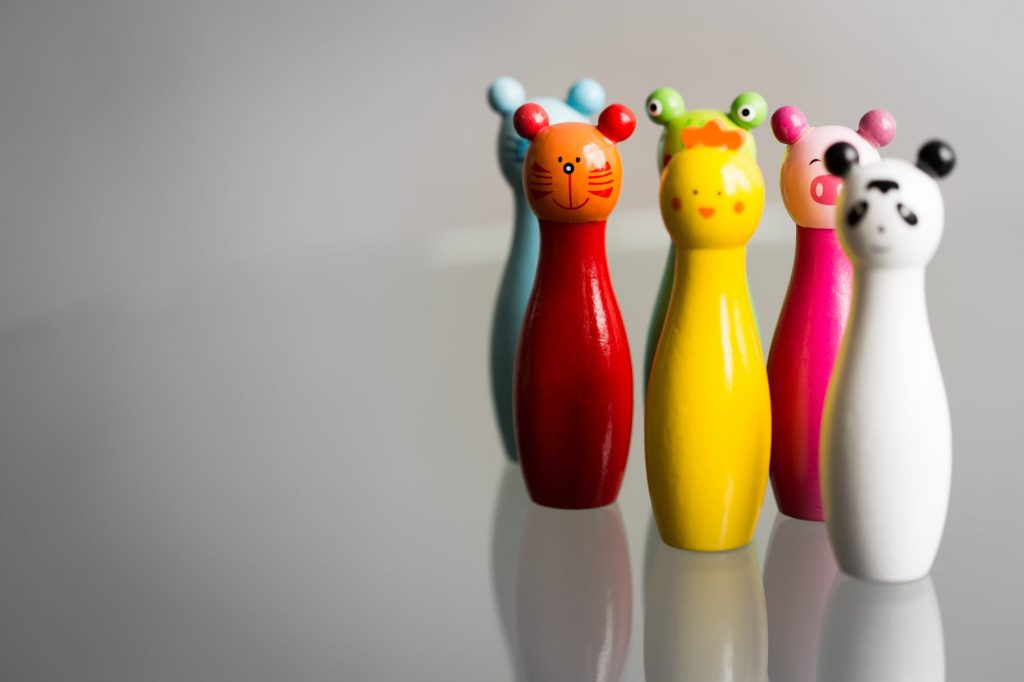 Jouets en bois pour les enfants en forme d'animaux